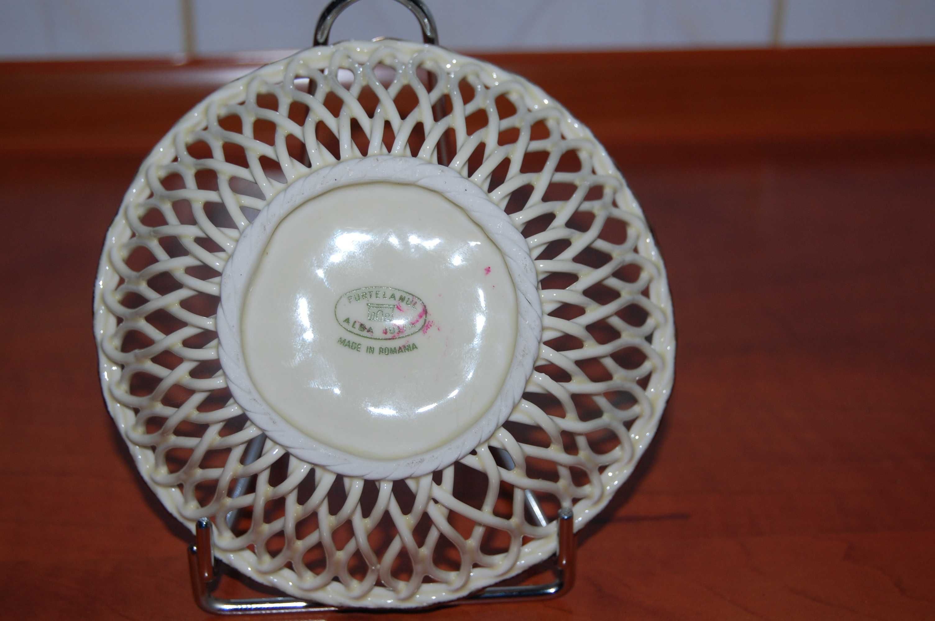 Ażurowy koszyczek Alpa Juma - porcelana - Rumunia
