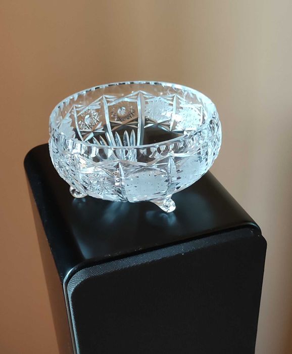 Kryształowa salaterka, owocarka, miska na trzech nóżkach, PRL, vintage