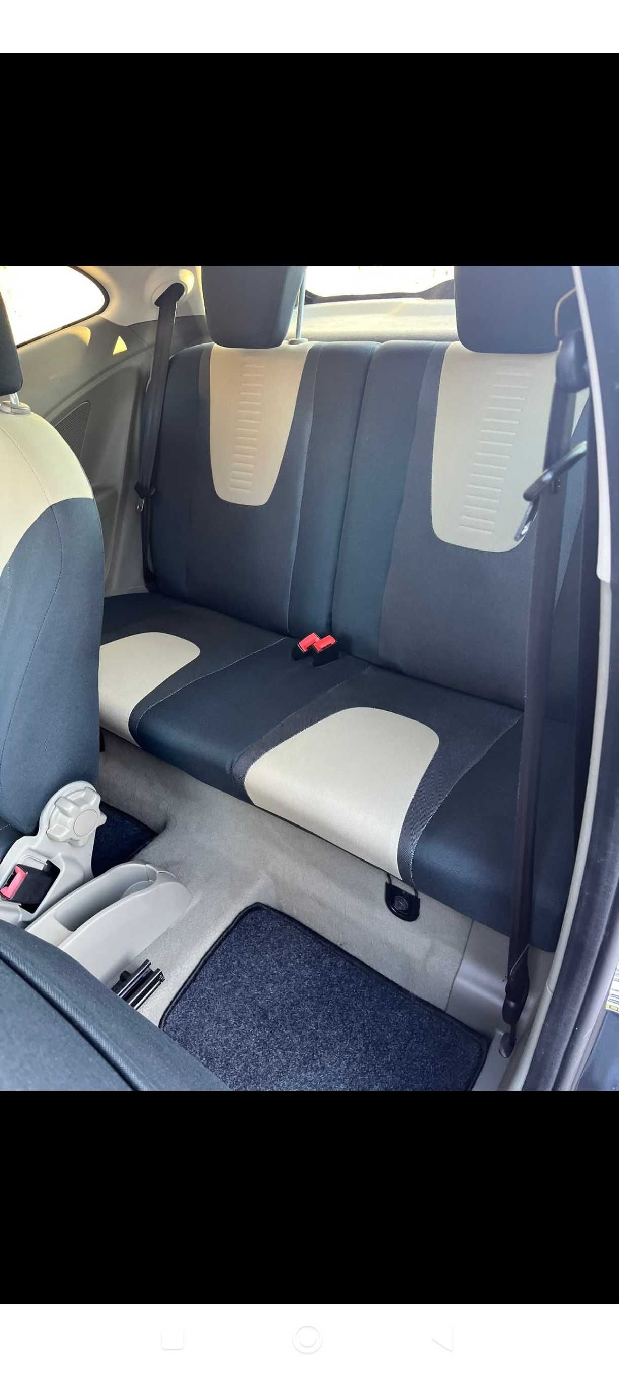 Ford Ka em muito bom estado.