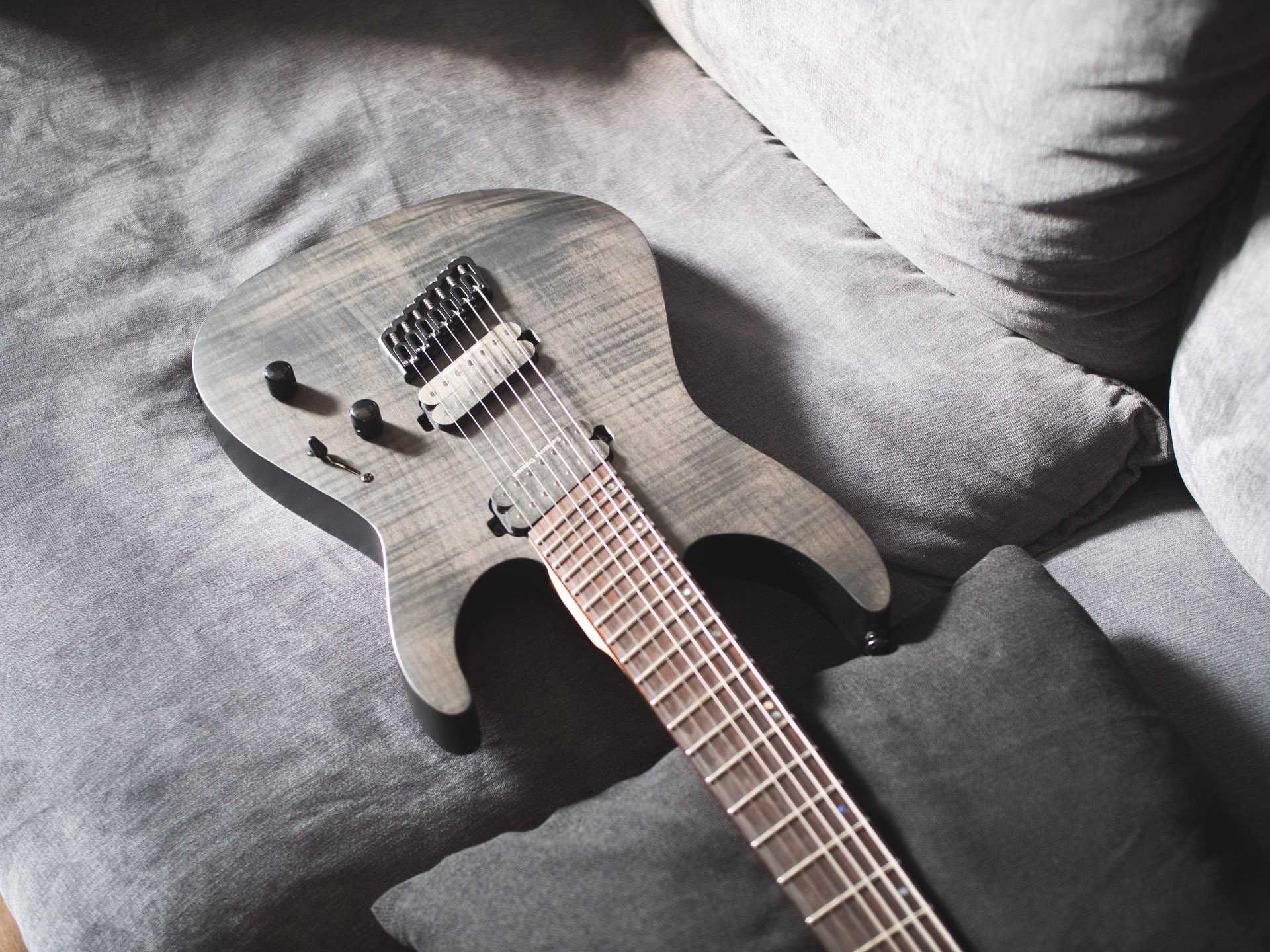 Gitara elektryczna 7 strunowa LTD M-1007 MULTI-SCALE
