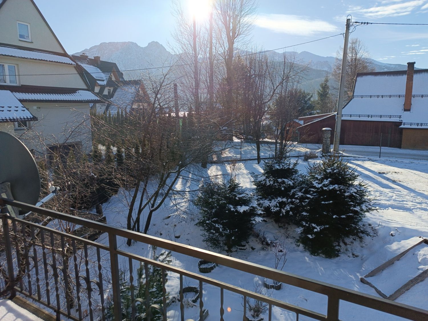 Noclegi Zakopane. Apartamenty  ZAKĄTEK POD GIEWONTEM z widokiem na gór