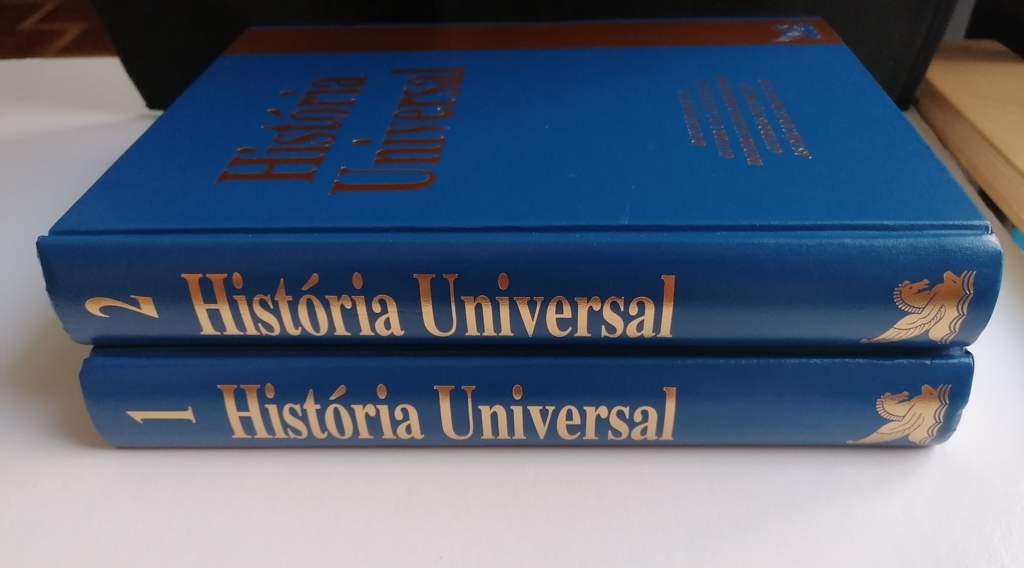 2 livros História Universal (Vol 1 e 2), Selecções Readers Digest