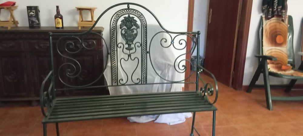 Bancos Jardim em Ferro Trabalhado