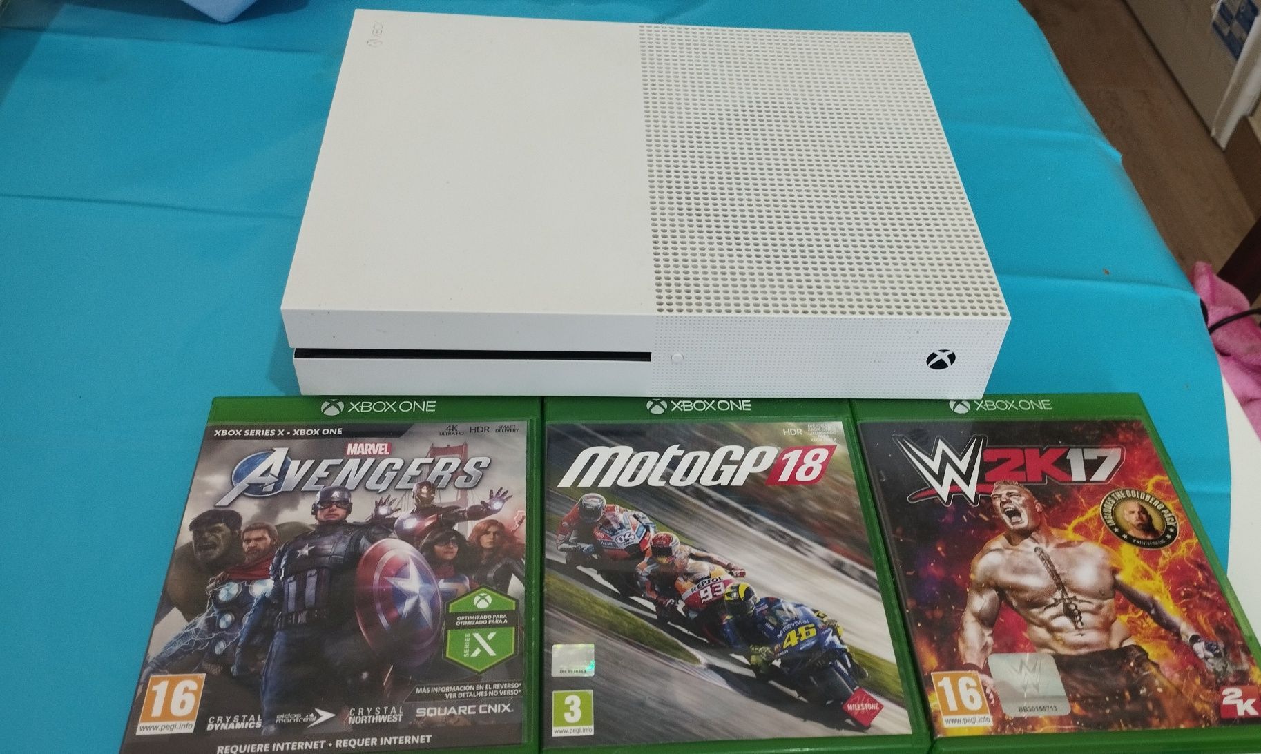 Xbox One série S seminova impecável