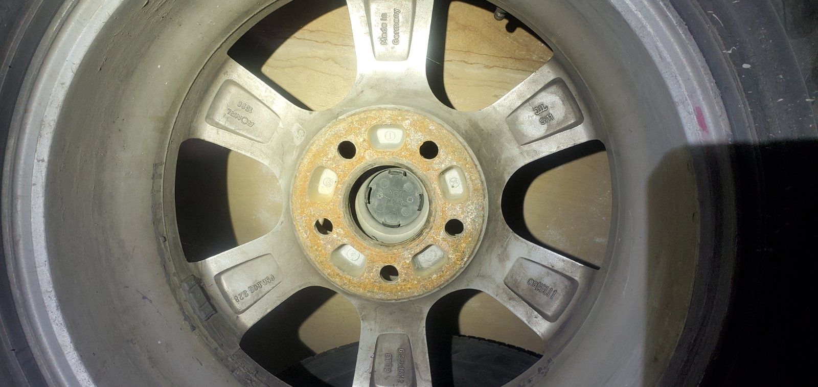 колеса в зборі  шини Triangle 205×55 R16