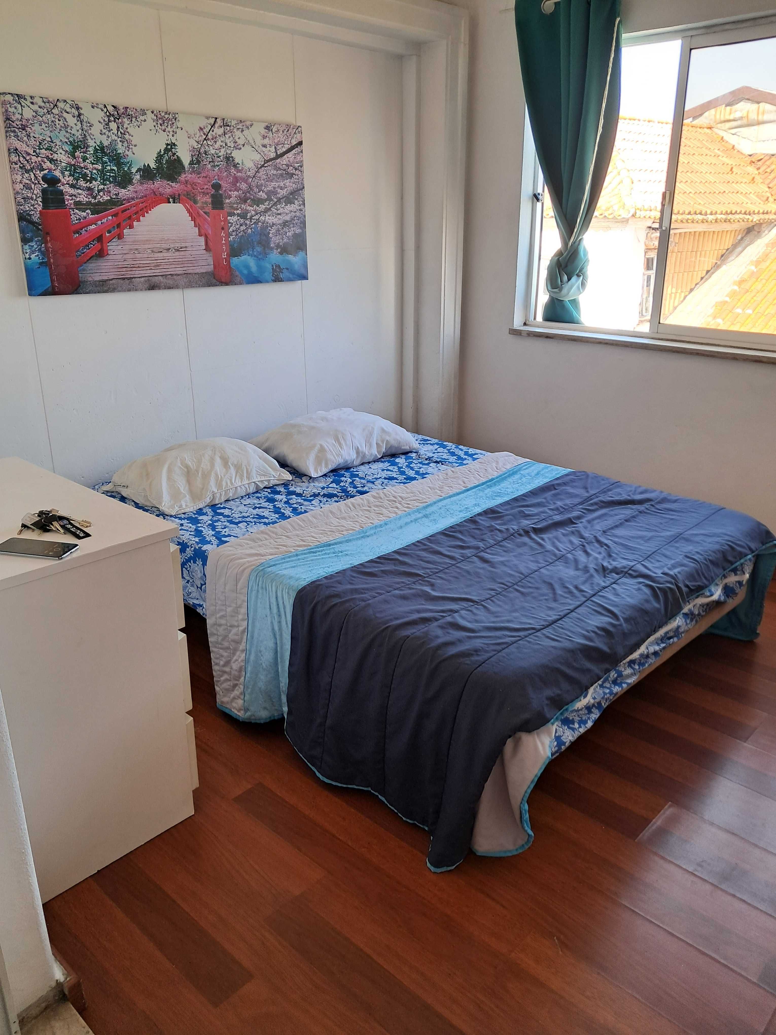 Quarto EXCELENTE. CENTRO LISBOA. Entrada imediata. Caução