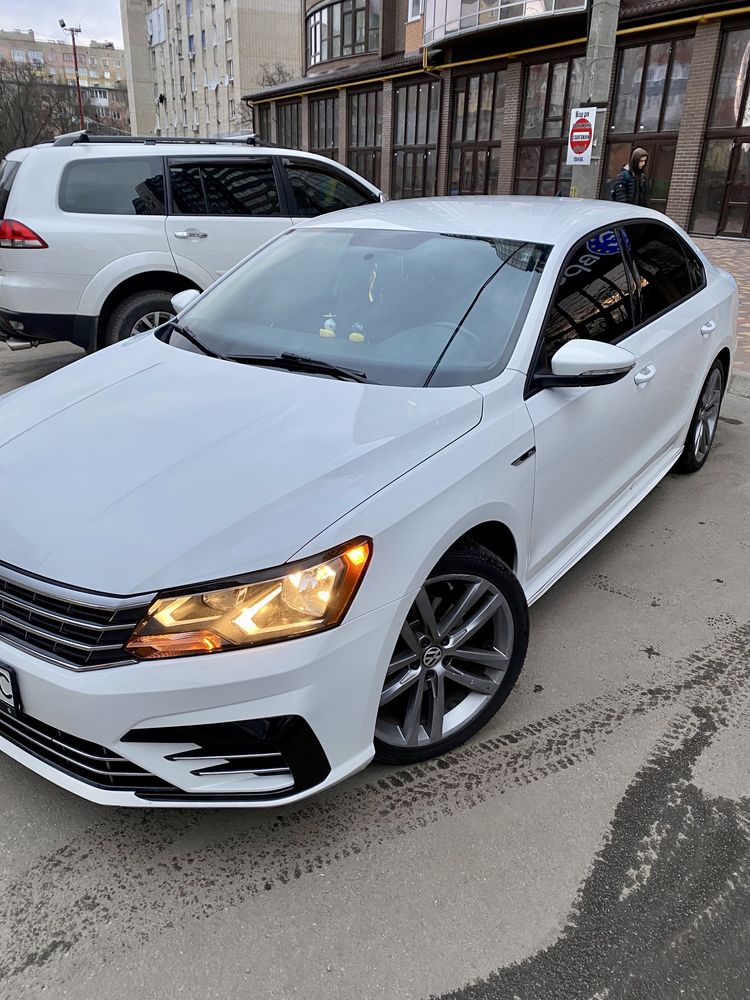 Volkswagen Passat b8 r-line 2.0tsi 2018