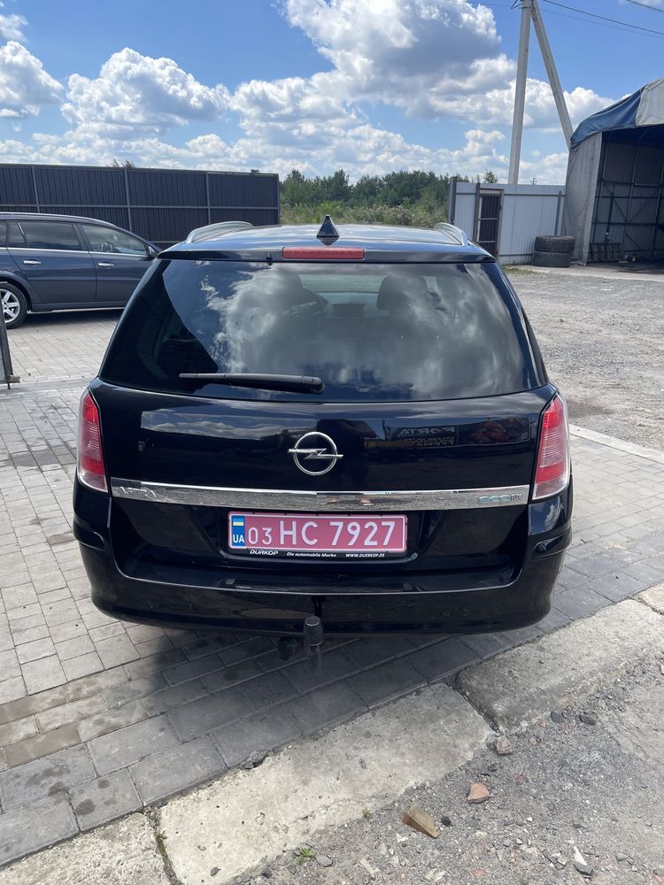 Opel astra H 111 1.4 2010рік