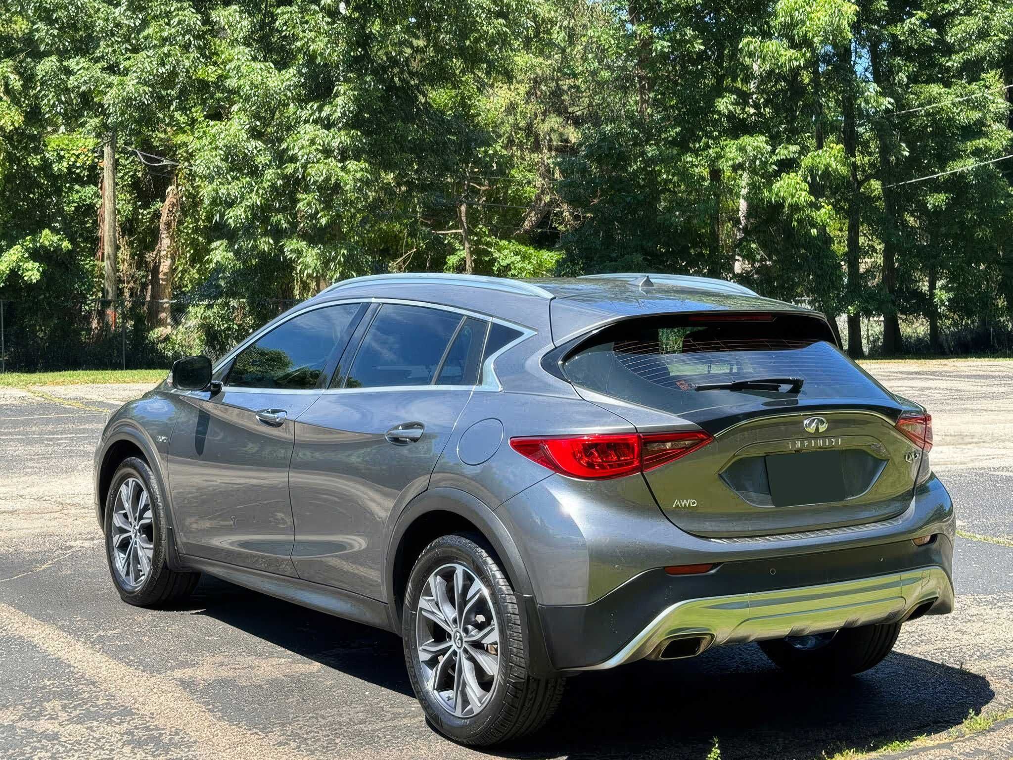 2017 Infiniti QX30 2.0t