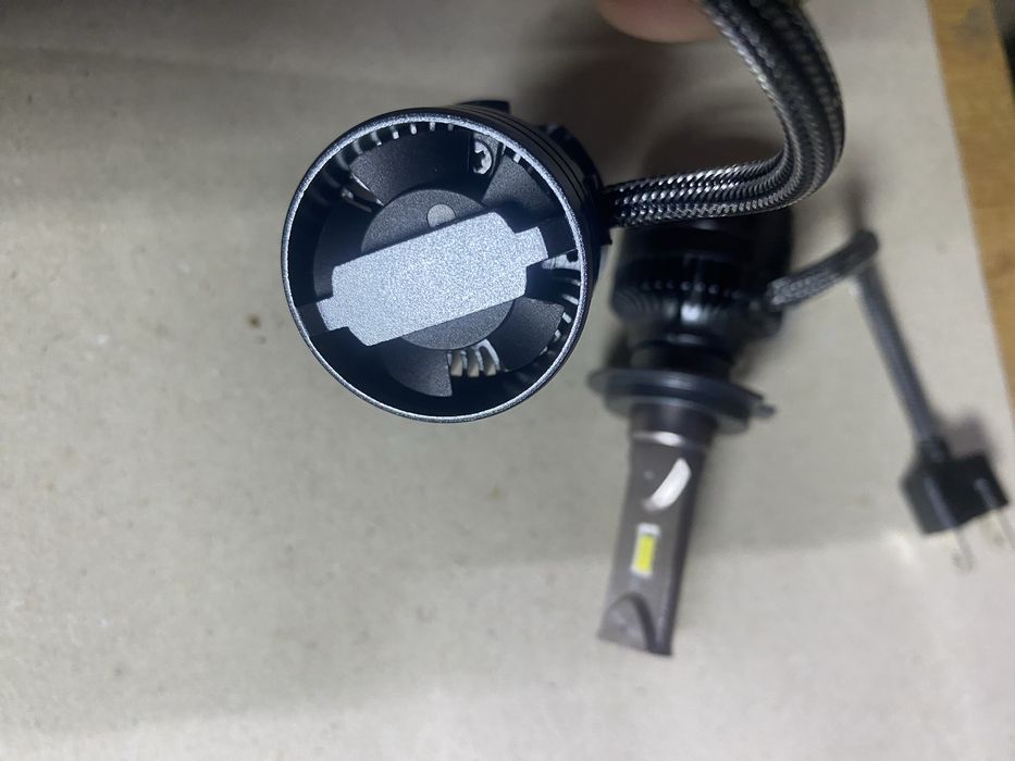 Лед лампи ближньооо світла автомобіля