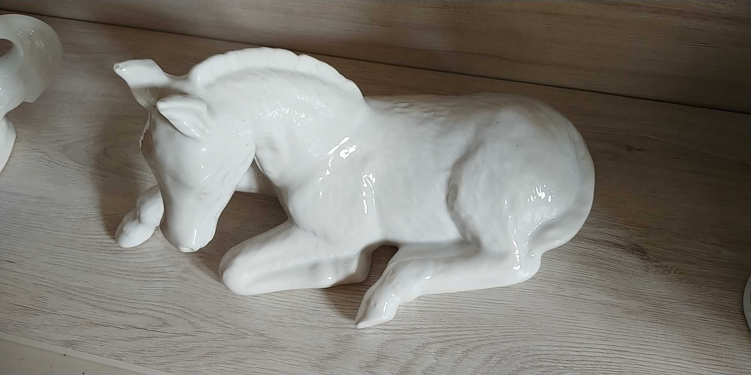 Porcelanowe konie
