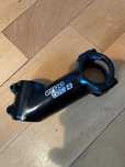 Mostek ErgoTec High Crab 2 31,8 90mm / +35°/ SL4
