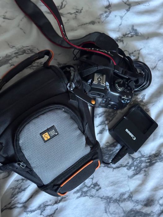 зеркальный фотоаппарат Canon EOS 450D (Rebel XSi).