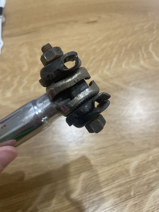 Підсіділ, штир підсідільний