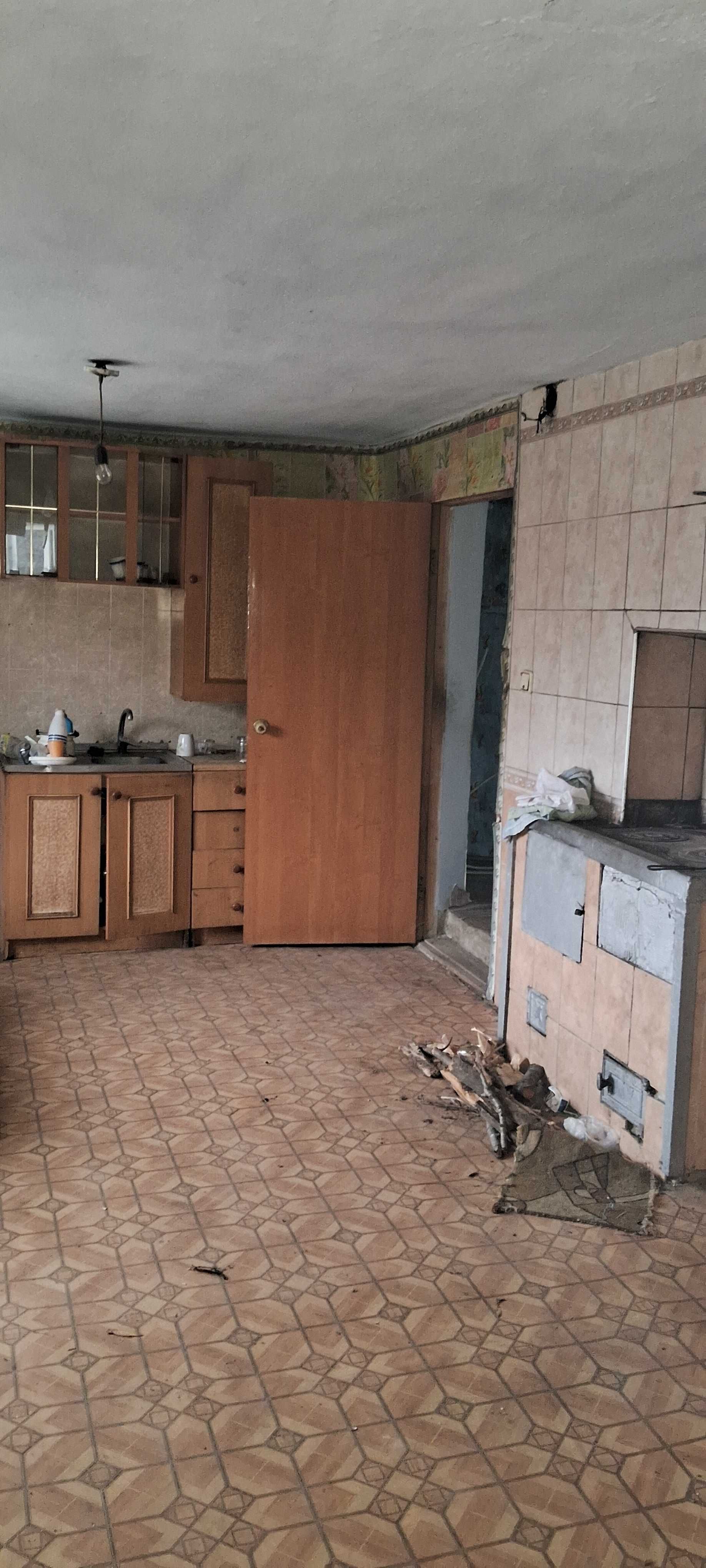 Продам каменный дом в Граданицах