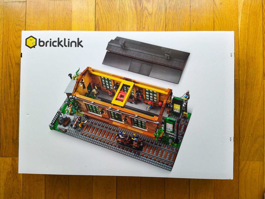 LEGO 910033 Bricklink Old Train Engine Shed