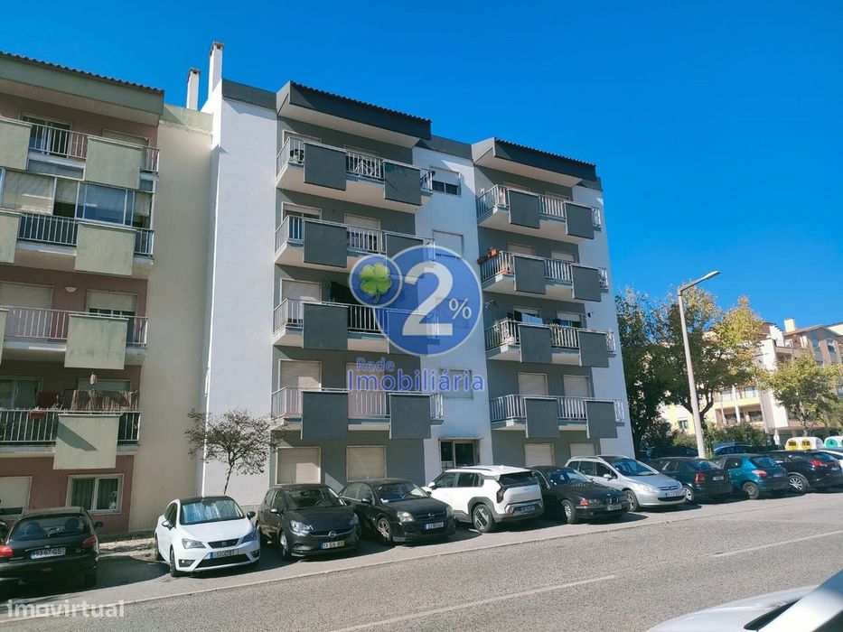 Apartamento T4 | Varanda | Grande Marquise