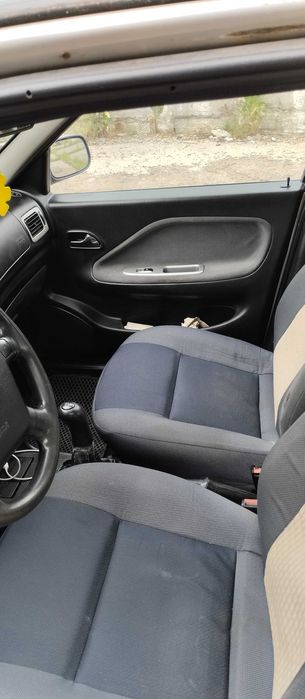 Авто повному ходу