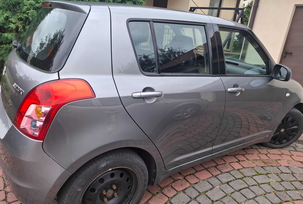 Suzuki Swift 2008, mały przebieg, stan bdb