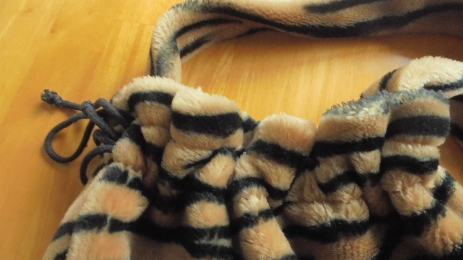 Torba worek na ramię z futerka tygrysek