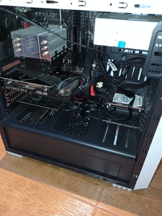 PC intel i7 16gb RAM Disco 480Gb SSD GTX 1650 + 2x hdd 1tb