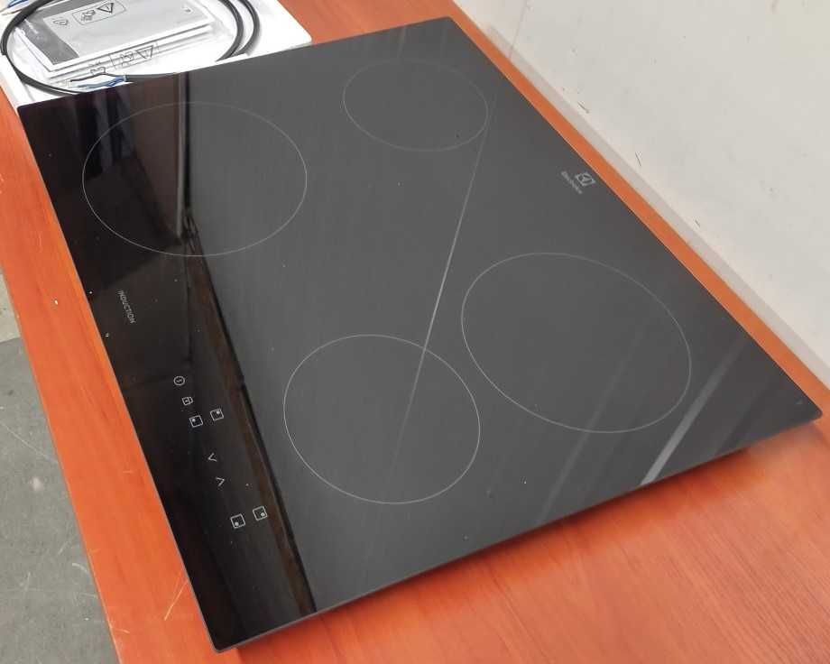 Płyta indukcyjna do zabudowy Electrolux EIB60420CK 59cm OUTLET 19DF65