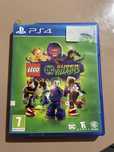 LEGO DC Super-Villains PS4 - Płyta OK, Pęknięte Pudełko