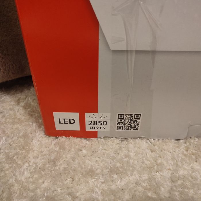 Lampa sufitowa LED biala