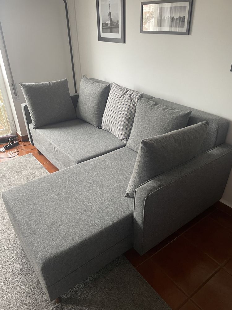 Sofá com Chaise Longue