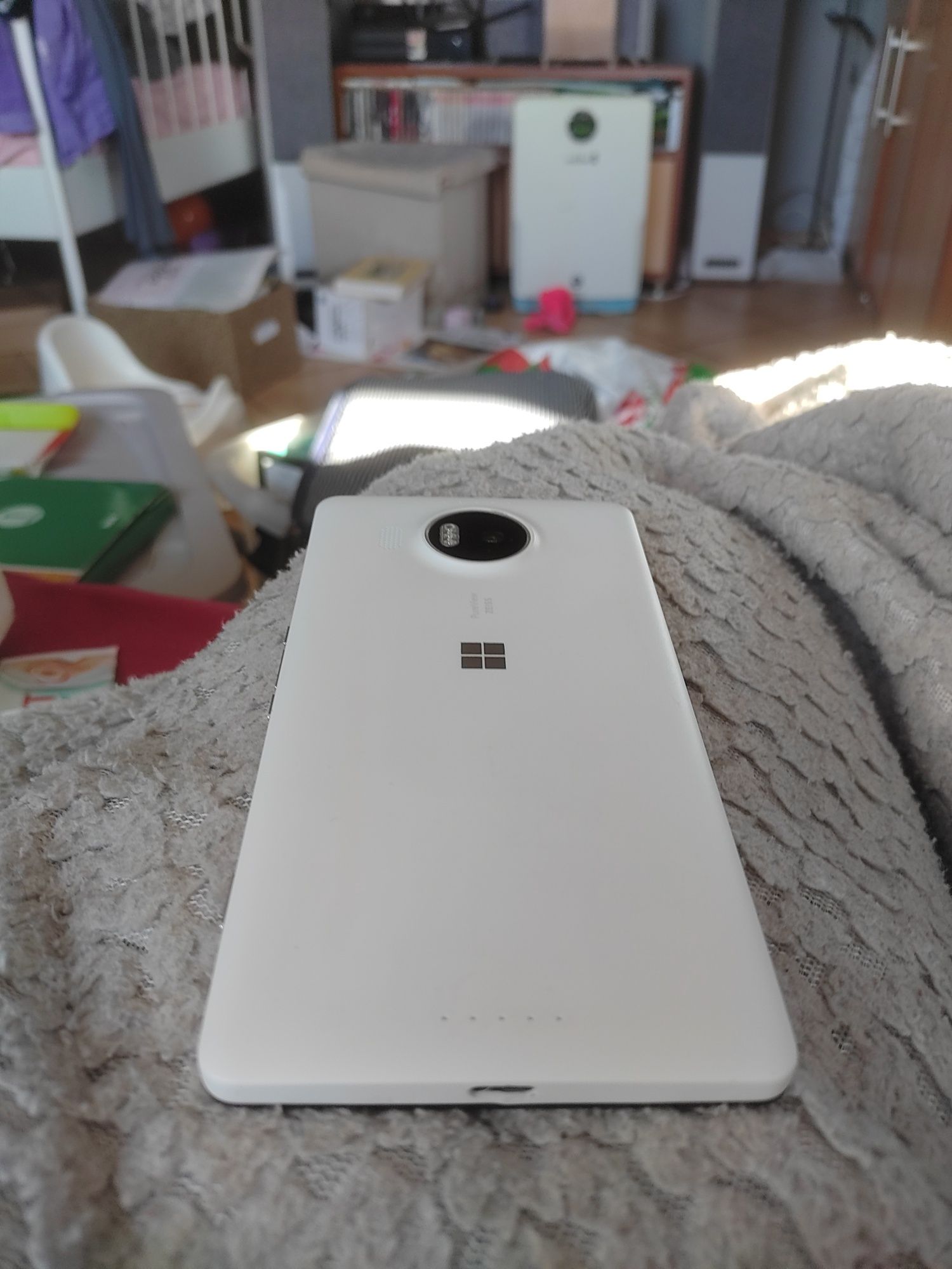 Smartfon Microsoft Lumia 950 XL biały  Nokia Lumia 950xl