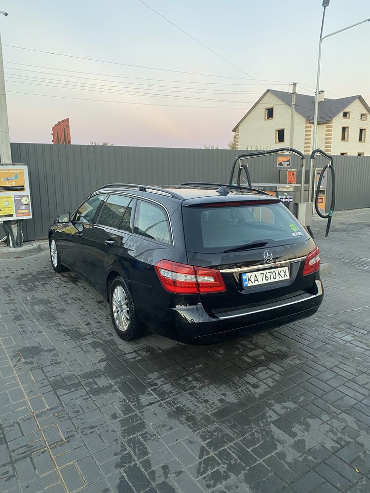 Mersedes W212 E200