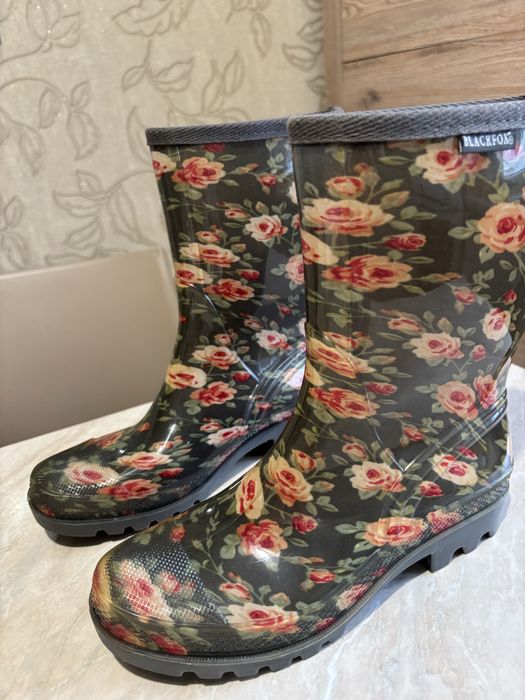 Продам гумові жіночі чобітки BLACKFOX