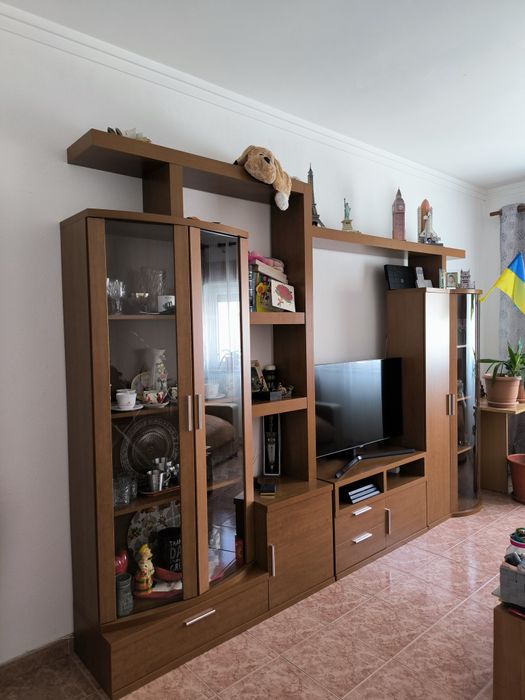 Móvel de sala completamente