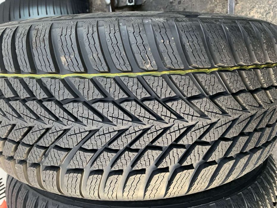 Шини нові  235/50 R17 Nokian зима 2023 рік