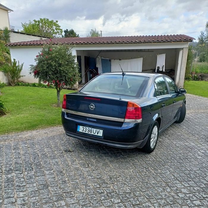 Opel vectra 1.6 2003.