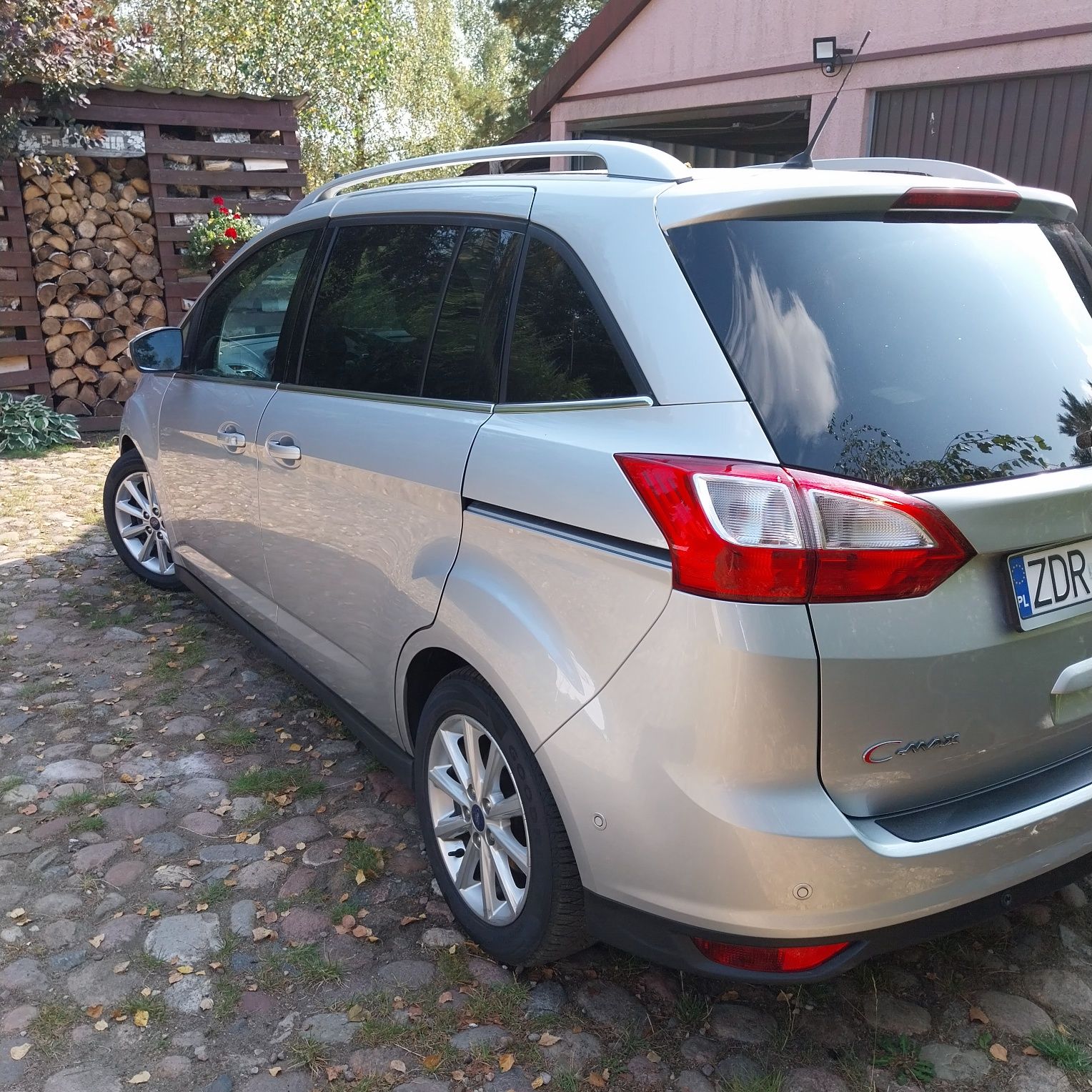 Ford grand cmax  1.0 ecoboost