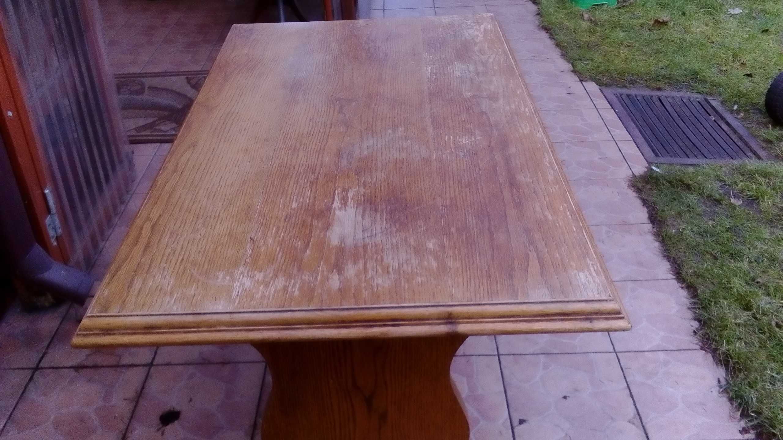 Stół drewniany do kuchni