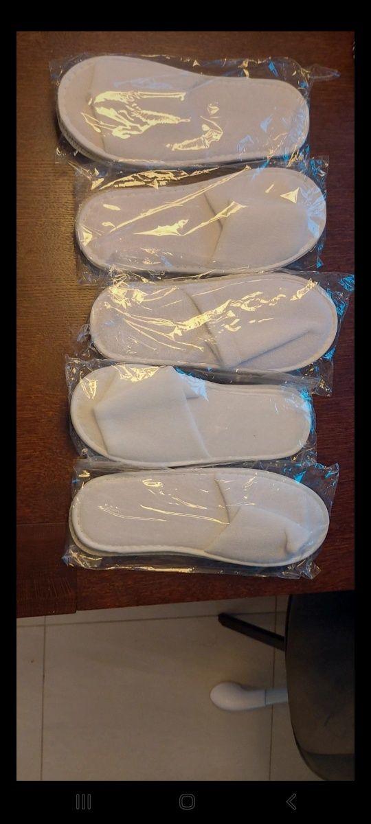 Pantofle różne  rozmiary cena za 1 sztukę