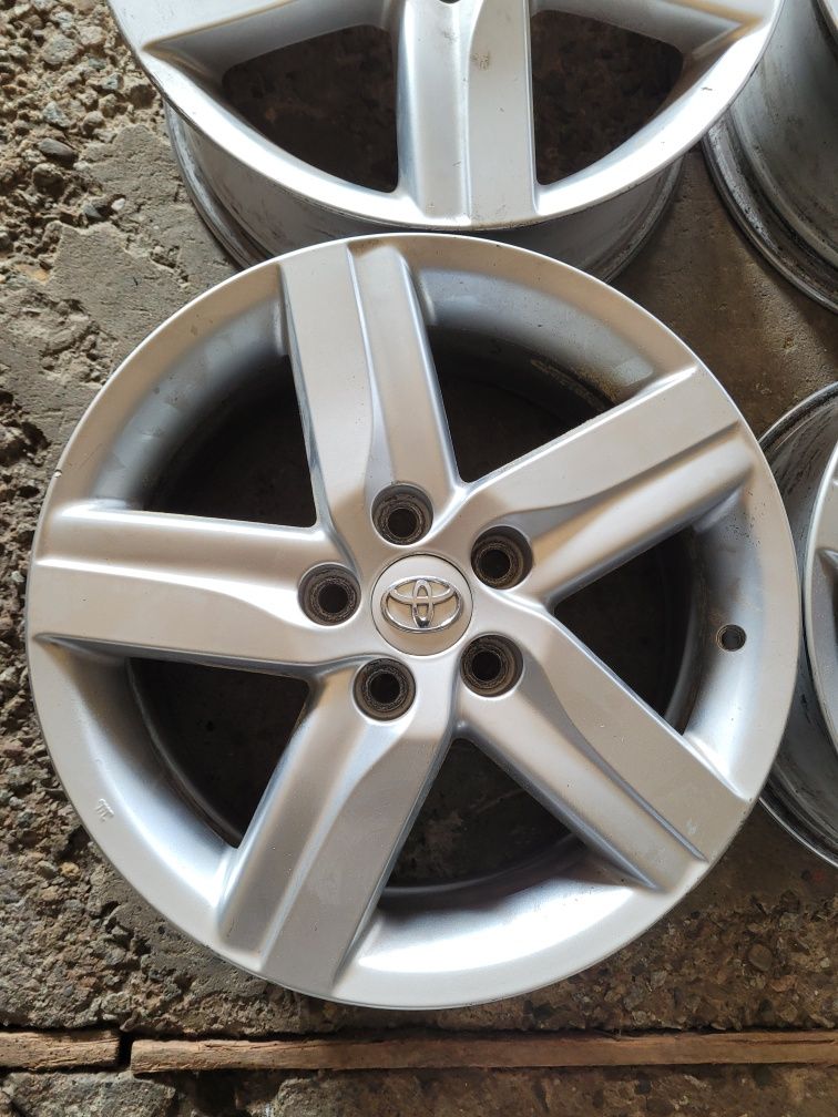Felgi aluminiowe używane Toyota R17 5x114.3 ORYGINAŁ!