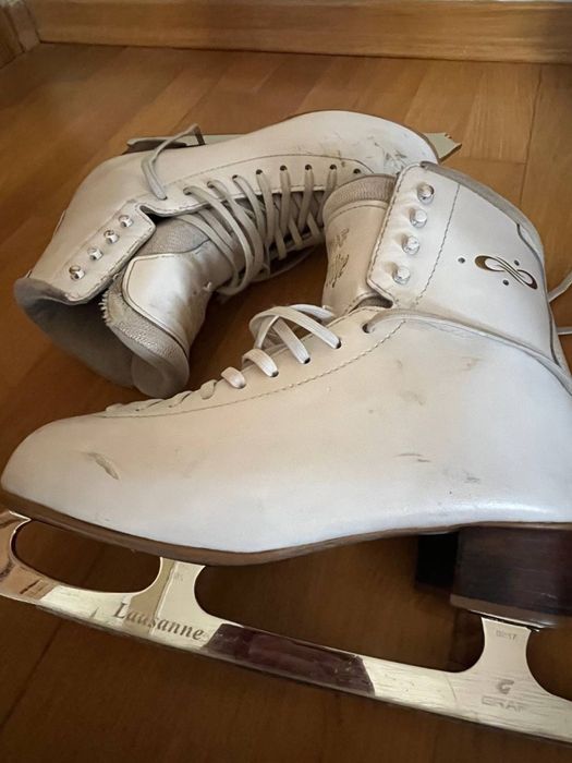 Ковзани graf prestige коньки фігурне катання