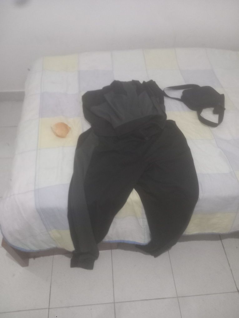 Vendo   foto de terno da nike pk ja nao uso e nao aceito  nbway