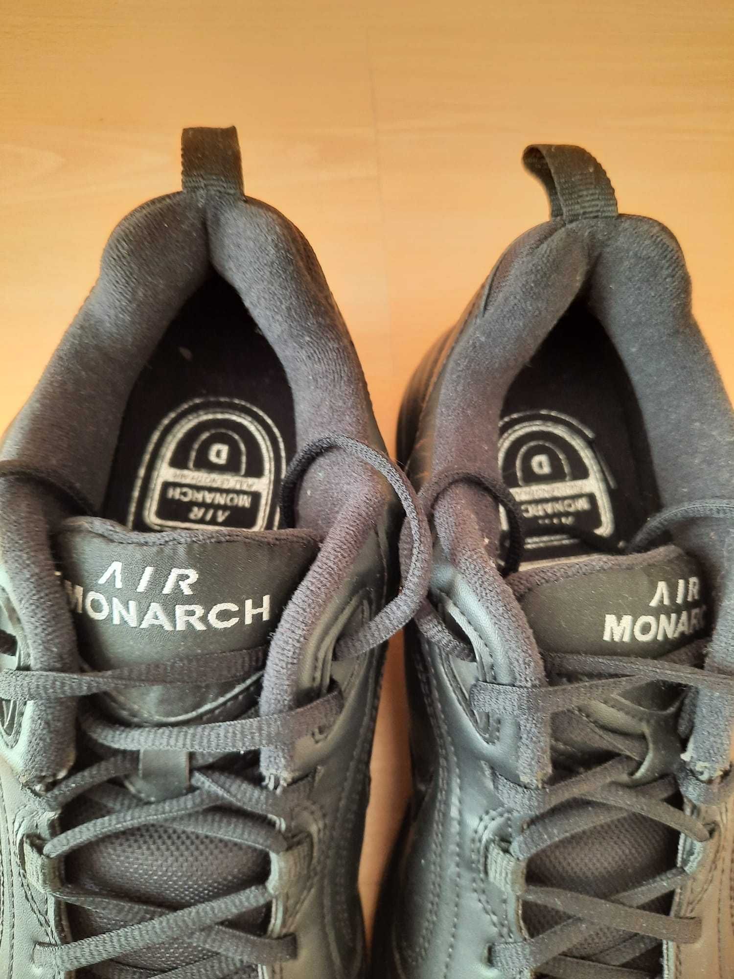 sprzedam Nowe buty firmy Nike Monarch rozm 46