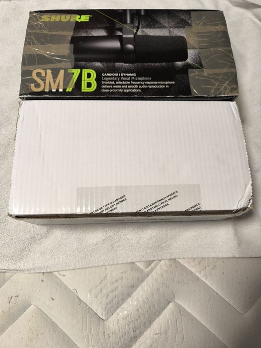 Shure SM7B Dynamic Vocal Microphone