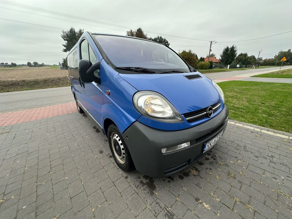 Opel Vivaro Renault Trafic