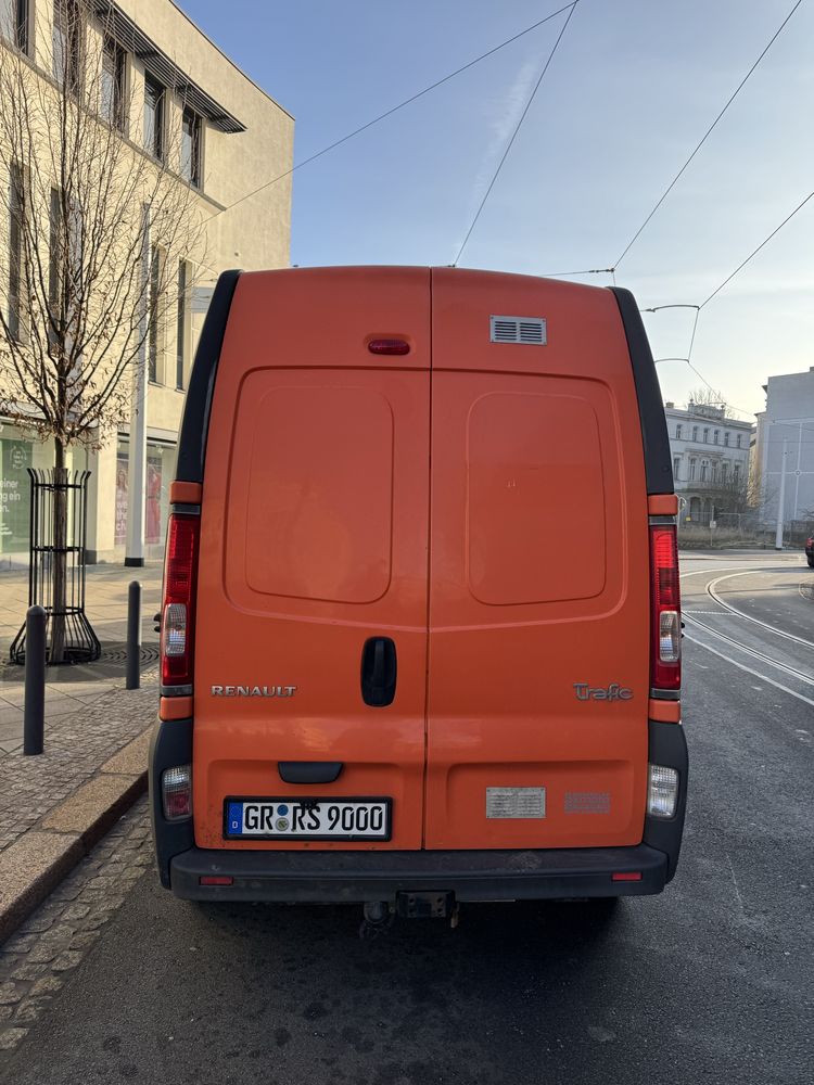 Reanult trafic L2H2 2 drzwi przesuwnych