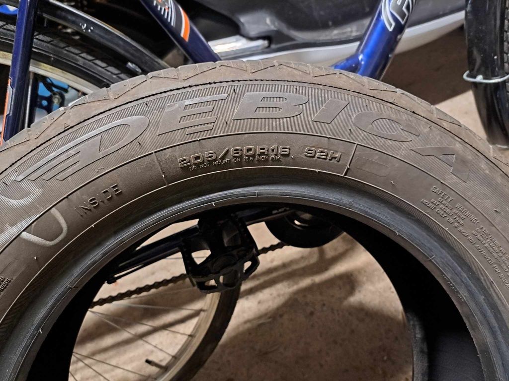 Opony Dębica 205/60 R16