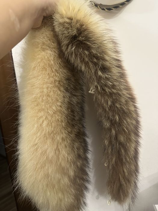 Комір на пальто з лисиці