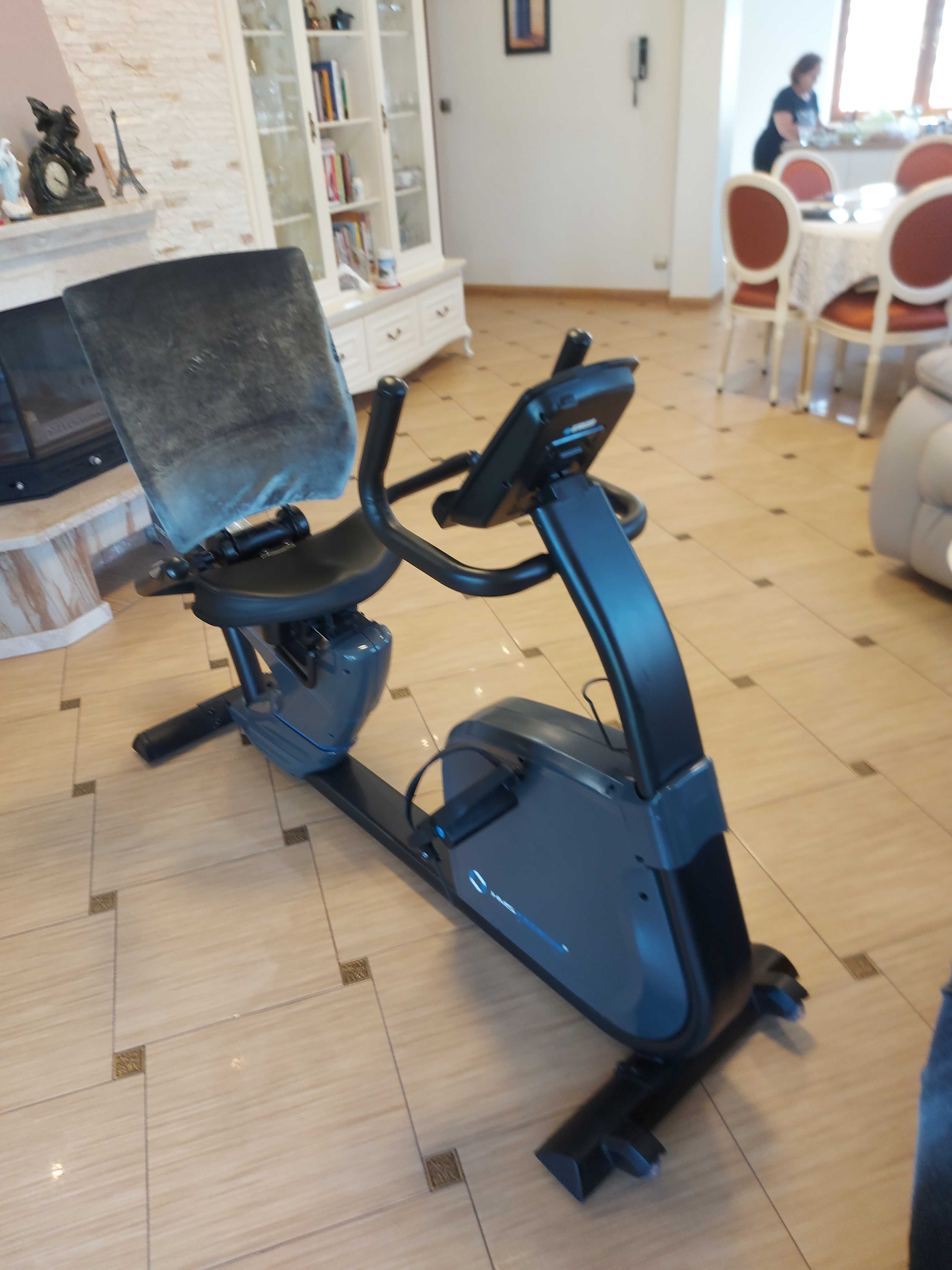Rower stacjonarny poziomy z generatorem HMS R1817