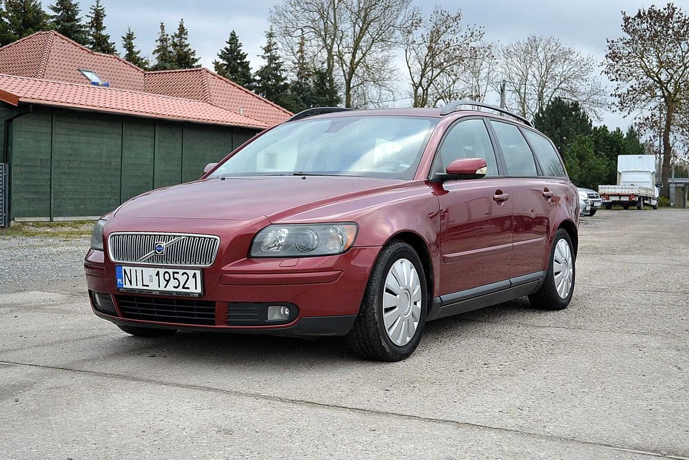 Volvo - V50 2.0 cm Diesel , klima , super stan , okazja !