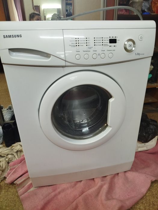 Продам стиральную машинку